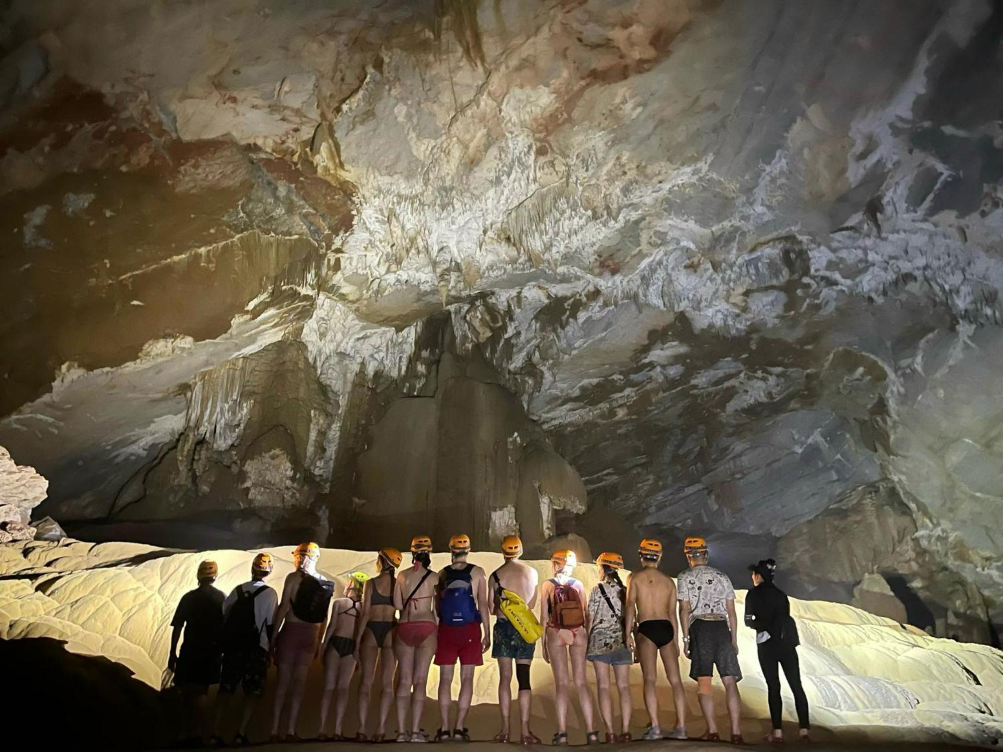 Phong Nha Dawn Home 外观 照片